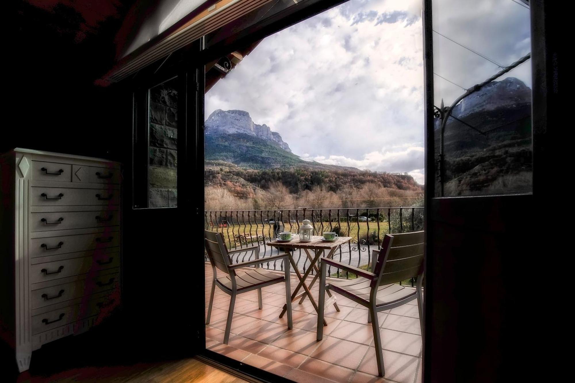 Casas La Ribera Ordesa Guest House Escalona Eksteriør bilde