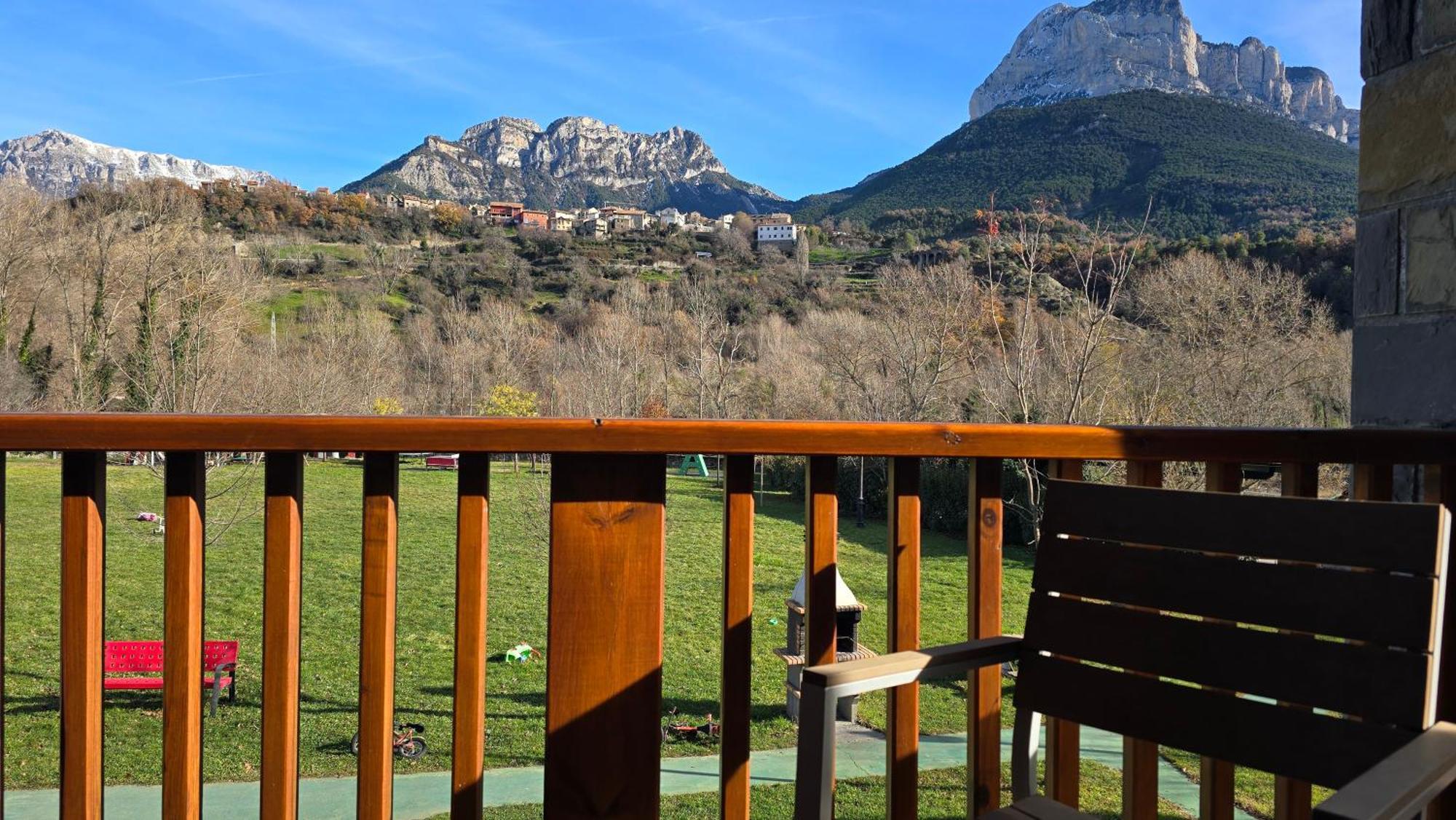 Casas La Ribera Ordesa Guest House Escalona Eksteriør bilde